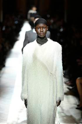 Dries van Noten Ready to wear fall winter 2025 26 Paris March 2025 Dries van Noten Ready to wear fall winter 2025 26 Paris March 2025, Credit:Zeppelin Avalon  Copyright: xZeppelinx xAvalonx 0972554038