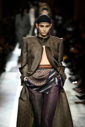 Dries van Noten Ready to wear fall winter 2025 26 Paris March 2025 Dries van Noten Ready to wear fall winter 2025 26 Paris March 2025, Credit:Zeppelin Avalon  Copyright: xZeppelinx xAvalonx 0972554256