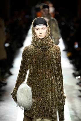 Dries van Noten Ready to wear fall winter 2025 26 Paris March 2025 Dries van Noten Ready to wear fall winter 2025 26 Paris March 2025, Credit:Zeppelin Avalon  Copyright: xZeppelinx xAvalonx 0972554282
