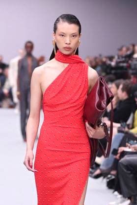 PFW - Acne Studios Runway A model walks the runway during the Acne Studios Womenswear Fall Winter 2025-2026 show as part of Paris Fashion at L’Observatoire de Paris on March 05, 2025 in Paris, France. Photo by Alain-Gil Gonzalez ABACAPRESS.COM Paris France  Copyright: xGonzalezxAlain-Gil ABACAx