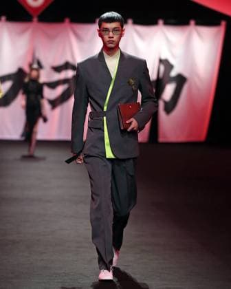 PFW - Casablanca Runway A model walks the runway during the Casablanca Womenswear Fall Winter 2025-2026 show as part of Paris Fashion at Le Carrousel du Louvre on March 05, 2025 in Paris, France. Photo by Alain-Gil Gonzalez ABACAPRESS.COM Paris France  Copyright: xGonzalezxAlain-Gil ABACAx