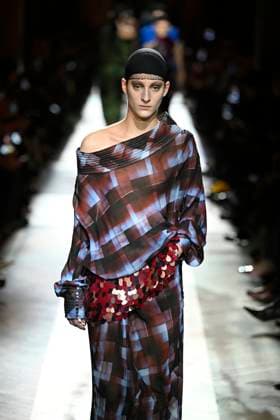 Dries van Noten Ready to wear fall winter 2025 26 Paris March 2025 Dries van Noten Ready to wear fall winter 2025 26 Paris March 2025, Credit:Zeppelin Avalon  Copyright: xZeppelinx xAvalonx 0972555343