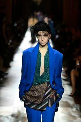 Dries van Noten Ready to wear fall winter 2025 26 Paris March 2025 Dries van Noten Ready to wear fall winter 2025 26 Paris March 2025, Credit:Zeppelin Avalon  Copyright: xZeppelinx xAvalonx 0972555529