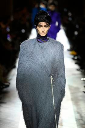 Dries van Noten Ready to wear fall winter 2025 26 Paris March 2025 Dries van Noten Ready to wear fall winter 2025 26 Paris March 2025, Credit:Zeppelin Avalon  Copyright: xZeppelinx xAvalonx 0972556034