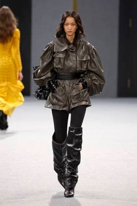 Balmain Studios Ready to wear fall winter 2025 26 Paris March 2025 Balmain Studios Ready to wear fall winter 2025 26 Paris March 2025, Credit:Zeppelin Avalon  Copyright: xZeppelinx xAvalonx 0972550417