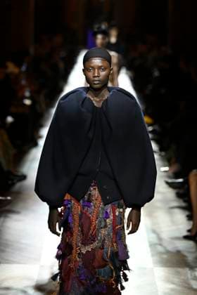 Dries van Noten Ready to wear fall winter 2025 26 Paris March 2025 Dries van Noten Ready to wear fall winter 2025 26 Paris March 2025, Credit:Zeppelin Avalon  Copyright: xZeppelinx xAvalonx 0972556647