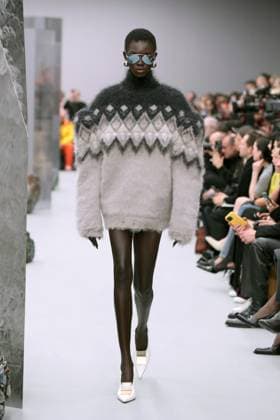 Acne Studios Ready to wear fall winter 2025 26 Paris March 2025 Acne Studios Ready to wear fall winter 2025 26 Paris March 2025, Credit:Zeppelin Avalon  Copyright: xZeppelinx xAvalonx 0972548905