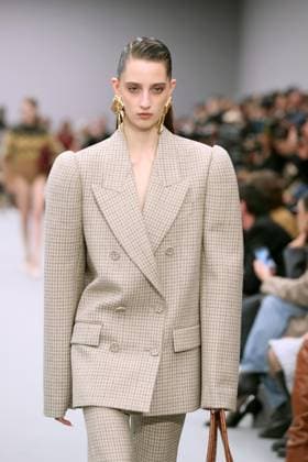 Acne Studios Ready to wear fall winter 2025 26 Paris March 2025 Acne Studios Ready to wear fall winter 2025 26 Paris March 2025, Credit:Zeppelin Avalon  Copyright: xZeppelinx xAvalonx 0972548955