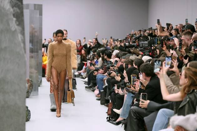 Acne Studios Ready to wear fall winter 2025 26 Paris March 2025 Acne Studios Ready to wear fall winter 2025 26 Paris March 2025, Credit:Zeppelin Avalon  Copyright: xZeppelinx xAvalonx 0972549647