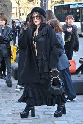 PFW Chloe Outside Arrivals Isabelle Adjani arriving at Chloe show during Paris Fashion Week in Paris, France on March 6, 2025. Photo by Julien Reynaud APS-Medias ABACAPRESS.COM Paris France  Copyright: xReynaudxJulien APS-Medias ABACAx