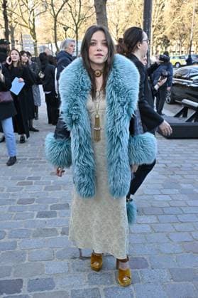 PFW Chloe Outside Arrivals Guest arriving at Chloe show during Paris Fashion Week in Paris, France on March 6, 2025. Photo by Julien Reynaud APS-Medias ABACAPRESS.COM Paris France  Copyright: xReynaudxJulien APS-Medias ABACAx