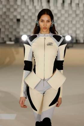 Off White Ready to Wear Fall Winter 2025 - Paris, March 2025 Off White Ready to Wear Fall Winter 2025 - Paris, March 2025, Credit:Zeppelin Avalon  Copyright: xZeppelinx xAvalonx 0972837304