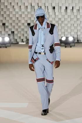Off White Ready to Wear Fall Winter 2025 - Paris, March 2025 Off White Ready to Wear Fall Winter 2025 - Paris, March 2025, Credit:Zeppelin Avalon  Copyright: xZeppelinx xAvalonx 0972837449