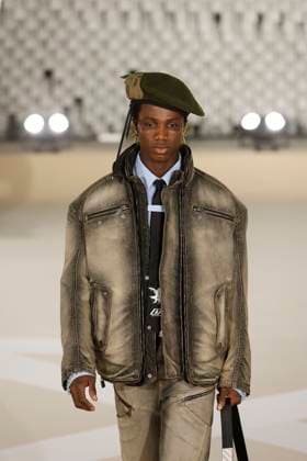 Off White Ready to Wear Fall Winter 2025 - Paris, March 2025 Off White Ready to Wear Fall Winter 2025 - Paris, March 2025, Credit:Zeppelin Avalon  Copyright: xZeppelinx xAvalonx 0972837784