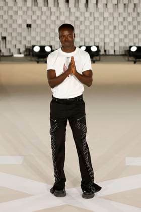 Off White Ready to Wear Fall Winter 2025 - Paris, March 2025 Off White Ready to Wear Fall Winter 2025 - Paris, March 2025, Credit:Zeppelin Avalon  Copyright: xZeppelinx xAvalonx 0972838052