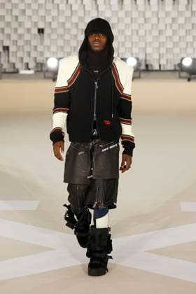 Off White Ready to Wear Fall Winter 2025 - Paris, March 2025 Off White Ready to Wear Fall Winter 2025 - Paris, March 2025, Credit:Zeppelin Avalon  Copyright: xZeppelinx xAvalonx 0972838321