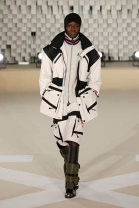 Off White Ready to Wear Fall Winter 2025 - Paris, March 2025 Off White Ready to Wear Fall Winter 2025 - Paris, March 2025, Credit:Zeppelin Avalon  Copyright: xZeppelinx xAvalonx 0972838424