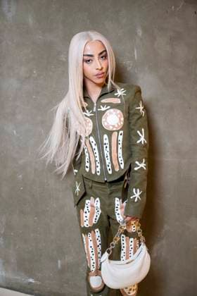 Photocall of the Off White fashion show, at the headquarters of the French Communist Party PCF , Fashion Collection Ready to Wear Fall Winter 2025 2026 at Paris Fashion Week PFW Bilal Hassani at the photocall of the Off White fashion show, at the headquarters of the French Communist Party PCF , Fashion Collection Ready to Wear Fall Winter 2025 2026 at Paris Fashion Week PFW , in Paris, France, March 6, 2025 Pierre Perusseau Bestimage Photocall of the Off White fashion show, at the headquarters of the French Communist Party PCF , Fashion Collection Ready to Wear Fall Winter 2025 2026 during Paris Fashion Week PFW , in Paris, France, March 6, 2025 Paris France Copyright: xPerusseaux-xDaxSilvax xBestimagexPerusseaux-xDaxSilvax xBestimagex
