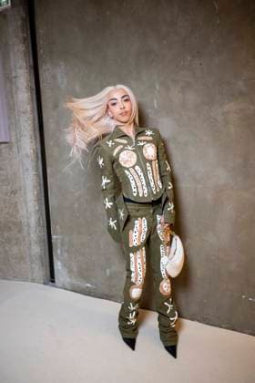Photocall of the Off White fashion show, at the headquarters of the French Communist Party PCF , Fashion Collection Ready to Wear Fall Winter 2025 2026 at Paris Fashion Week PFW Bilal Hassani at the photocall of the Off White fashion show, at the headquarters of the French Communist Party PCF , Fashion Collection Ready to Wear Fall Winter 2025 2026 at Paris Fashion Week PFW , in Paris, France, March 6, 2025 Pierre Perusseau Bestimage Photocall of the Off White fashion show, at the headquarters of the French Communist Party PCF , Fashion Collection Ready to Wear Fall Winter 2025 2026 during Paris Fashion Week PFW , in Paris, France, March 6, 2025 Paris France Copyright: xPerusseaux-xDaxSilvax xBestimagexPerusseaux-xDaxSilvax xBestimagex