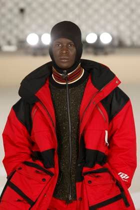 Off White Ready to Wear Fall Winter 2025 - Paris, March 2025 Off White Ready to Wear Fall Winter 2025 - Paris, March 2025, Credit:Zeppelin Avalon  Copyright: xZeppelinx xAvalonx 0972839050