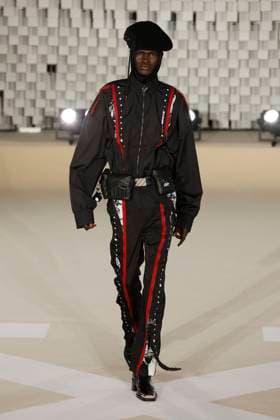 Off White Ready to Wear Fall Winter 2025 - Paris, March 2025 Off White Ready to Wear Fall Winter 2025 - Paris, March 2025, Credit:Zeppelin Avalon  Copyright: xZeppelinx xAvalonx 0972839076