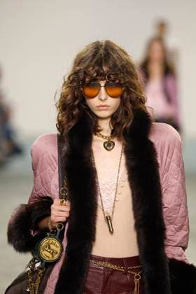 Chloe Ready to Wear Fall Winter 2025 - Paris, March 2025 Chloe Ready to Wear Fall Winter 2025 - Paris, March 2025, Credit:Zeppelin Avalon  Copyright: xZeppelinx xAvalonx 0972841652