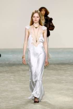 Chloe Ready to Wear Fall Winter 2025 - Paris, March 2025 Chloe Ready to Wear Fall Winter 2025 - Paris, March 2025, Credit:Zeppelin Avalon  Copyright: xZeppelinx xAvalonx 0972841954