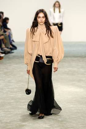 Chloe Ready to Wear Fall Winter 2025 - Paris, March 2025 Chloe Ready to Wear Fall Winter 2025 - Paris, March 2025, Credit:Zeppelin Avalon  Copyright: xZeppelinx xAvalonx 0972842595