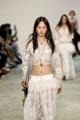 Chloe Ready to Wear Fall Winter 2025 - Paris, March 2025 Chloe Ready to Wear Fall Winter 2025 - Paris, March 2025, Credit:Zeppelin Avalon  Copyright: xZeppelinx xAvalonx 0972842640