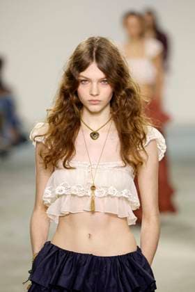 Chloe Ready to Wear Fall Winter 2025 - Paris, March 2025 Chloe Ready to Wear Fall Winter 2025 - Paris, March 2025, Credit:Zeppelin Avalon  Copyright: xZeppelinx xAvalonx 0972843199
