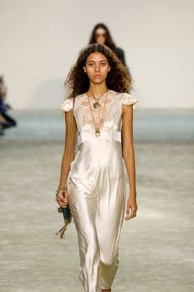 Chloe Ready to Wear Fall Winter 2025 - Paris, March 2025 Chloe Ready to Wear Fall Winter 2025 - Paris, March 2025, Credit:Zeppelin Avalon  Copyright: xZeppelinx xAvalonx 0972843263