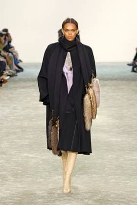 Chloe Ready to Wear Fall Winter 2025 - Paris, March 2025 Chloe Ready to Wear Fall Winter 2025 - Paris, March 2025, Credit:Zeppelin Avalon  Copyright: xZeppelinx xAvalonx 0972843154