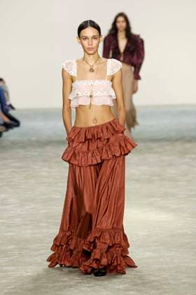 Chloe Ready to Wear Fall Winter 2025 - Paris, March 2025 Chloe Ready to Wear Fall Winter 2025 - Paris, March 2025, Credit:Zeppelin Avalon  Copyright: xZeppelinx xAvalonx 0972843191