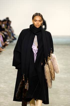 Chloe Ready to Wear Fall Winter 2025 - Paris, March 2025 Chloe Ready to Wear Fall Winter 2025 - Paris, March 2025, Credit:Zeppelin Avalon  Copyright: xZeppelinx xAvalonx 0972843273