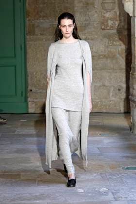 Ruohan Ready to Wear Fall Winter 2025 - Paris, March 2025 Ruohan Ready to Wear Fall Winter 2025 - Paris, March 2025, Credit:Zeppelin Avalon  Copyright: xZeppelinx xAvalonx 0972845815