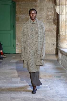 Ruohan Ready to Wear Fall Winter 2025 - Paris, March 2025 Ruohan Ready to Wear Fall Winter 2025 - Paris, March 2025, Credit:Zeppelin Avalon  Copyright: xZeppelinx xAvalonx 0972845714