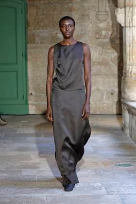 Ruohan Ready to Wear Fall Winter 2025 - Paris, March 2025 Ruohan Ready to Wear Fall Winter 2025 - Paris, March 2025, Credit:Zeppelin Avalon  Copyright: xZeppelinx xAvalonx 0972845946