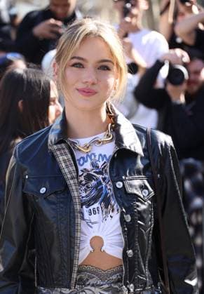 Arrivals at the Rabanne Fashion Collection Ready to Wear Fall Winter 2025 2026 show during Paris Fashion Week PFW at UNESCO headquarters Emma Brooks at the arrivals at the Rabanne Fashion Collection Ready to Wear Fall Winter 2025 2026 show during Paris Fashion Week PFW at UNESCO headquarters, in Paris, France, March 6, 2025 Denis Guignebourg Bestimage Arrivals at the Rabanne Fashion Collection Ready to Wear Fall Winter 2025 2026 show during Paris Fashion Week PFW at UNESCO headquarters, in Paris, France, March 6, 2025 Paris France  Copyright: xDenisxGuignebourgx xBestimagexDenisxGuignebourgx xBestimagex
