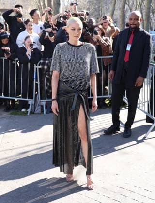 Arrivals at the Rabanne Fashion Collection Ready to Wear Fall Winter 2025 2026 show during Paris Fashion Week PFW at UNESCO headquarters Guest at arrivals at the Rabanne Fashion Collection Ready to Wear Fall Winter 2025 2026 show during Paris Fashion Week PFW at UNESCO headquarters, in Paris, France, March 6, 2025 Denis Guignebourg Bestimage Arrivals at the Rabanne Fashion Collection Ready to Wear Fall Winter 2025 2026 show during Paris Fashion Week PFW at UNESCO headquarters, in Paris, France, March 6, 2025 Paris France  Copyright: xDenisxGuignebourgx xBestimagexDenisxGuignebourgx xBestimagex