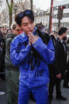 Arrivals at the Off White fashion show, at the headquarters of the French Communist Party PCF , Fashion Collection Ready to Wear Fall Winter 2025 2026 at Paris Fashion Week PFW Poompat Iam samang at arrivals at the Off White fashion show, at the headquarters of the French Communist Party PCF , Fashion Collection Ready to Wear Fall Winter 2025 2026 at Paris Fashion Week PFW , in Paris, France, March 6, 2025 Christophe Clovis Bestimage Arrivals at the Off White fashion show, at the headquarters of the French Communist Party PCF , Fashion Collection Ready to Wear Fall Winter 2025 2026 during Paris Fashion Week PFW , in Paris, France, March 6, 2025 Paris France Copyright: xChristophexClovisx xBestimagexChristophexClovisx xBestimagex