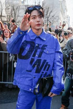 Arrivals at the Off White fashion show, at the headquarters of the French Communist Party PCF , Fashion Collection Ready to Wear Fall Winter 2025 2026 at Paris Fashion Week PFW Poompat Iam samang at arrivals at the Off White fashion show, at the headquarters of the French Communist Party PCF , Fashion Collection Ready to Wear Fall Winter 2025 2026 at Paris Fashion Week PFW , in Paris, France, March 6, 2025 Christophe Clovis Bestimage Arrivals at the Off White fashion show, at the headquarters of the French Communist Party PCF , Fashion Collection Ready to Wear Fall Winter 2025 2026 during Paris Fashion Week PFW , in Paris, France, March 6, 2025 Paris France Copyright: xChristophexClovisx xBestimagexChristophexClovisx xBestimagex