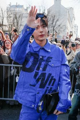 Arrivals at the Off White fashion show, at the headquarters of the French Communist Party PCF , Fashion Collection Ready to Wear Fall Winter 2025 2026 at Paris Fashion Week PFW Poompat Iam samang at arrivals at the Off White fashion show, at the headquarters of the French Communist Party PCF , Fashion Collection Ready to Wear Fall Winter 2025 2026 at Paris Fashion Week PFW , in Paris, France, March 6, 2025 Christophe Clovis Bestimage Arrivals at the Off White fashion show, at the headquarters of the French Communist Party PCF , Fashion Collection Ready to Wear Fall Winter 2025 2026 during Paris Fashion Week PFW , in Paris, France, March 6, 2025 Paris France Copyright: xChristophexClovisx xBestimagexChristophexClovisx xBestimagex