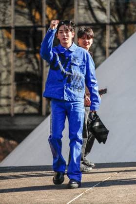 Arrivals at the Off White fashion show, at the headquarters of the French Communist Party PCF , Fashion Collection Ready to Wear Fall Winter 2025 2026 at Paris Fashion Week PFW Poompat Iam samang at arrivals at the Off White fashion show, at the headquarters of the French Communist Party PCF , Fashion Collection Ready to Wear Fall Winter 2025 2026 at Paris Fashion Week PFW , in Paris, France, March 6, 2025 Christophe Clovis Bestimage Arrivals at the Off White fashion show, at the headquarters of the French Communist Party PCF , Fashion Collection Ready to Wear Fall Winter 2025 2026 during Paris Fashion Week PFW , in Paris, France, March 6, 2025 Paris France Copyright: xChristophexClovisx xBestimagexChristophexClovisx xBestimagex