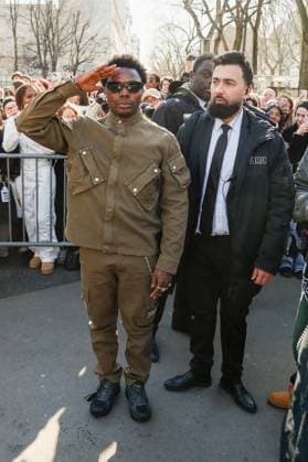 Arrivals at the Off White fashion show, at the headquarters of the French Communist Party PCF , Fashion Collection Ready to Wear Fall Winter 2025 2026 at Paris Fashion Week PFW Guest at arrivals at the Off White fashion show, at the headquarters of the French Communist Party PCF , Fashion Collection Ready to Wear Fall Winter 2025 2026 at Paris Fashion Week PFW , in Paris, France, March 6, 2025 Christophe Clovis Bestimage Arrivals at the Off White fashion show, at the headquarters of the French Communist Party PCF , Fashion Collection Ready to Wear Fall Winter 2025 2026 during Paris Fashion Week PFW , in Paris, France, March 6, 2025 Paris France Copyright: xChristophexClovisx xBestimagexChristophexClovisx xBestimagex