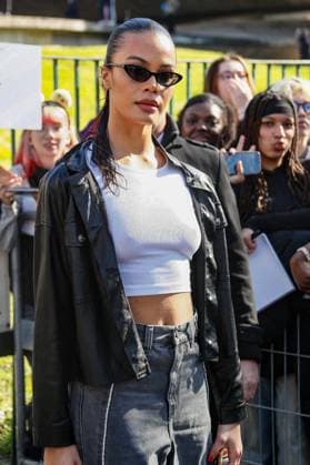 Arrivals at the Off White fashion show, at the headquarters of the French Communist Party PCF , Fashion Collection Ready to Wear Fall Winter 2025 2026 at Paris Fashion Week PFW Guest at arrivals at the Off White fashion show, at the headquarters of the French Communist Party PCF , Fashion Collection Ready to Wear Fall Winter 2025 2026 at Paris Fashion Week PFW , in Paris, France, March 6, 2025 Christophe Clovis Bestimage Arrivals at the Off White fashion show, at the headquarters of the French Communist Party PCF , Fashion Collection Ready to Wear Fall Winter 2025 2026 during Paris Fashion Week PFW , in Paris, France, March 6, 2025 Paris France Copyright: xChristophexClovisx xBestimagexChristophexClovisx xBestimagex