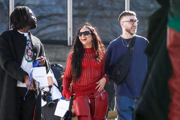 Arrivals at the Off White fashion show, at the headquarters of the French Communist Party PCF , Fashion Collection Ready to Wear Fall Winter 2025 2026 at Paris Fashion Week PFW Guest at arrivals at the Off White fashion show, at the headquarters of the French Communist Party PCF , Fashion Collection Ready to Wear Fall Winter 2025 2026 at Paris Fashion Week PFW , in Paris, France, March 6, 2025 Christophe Clovis Bestimage Arrivals at the Off White fashion show, at the headquarters of the French Communist Party PCF , Fashion Collection Ready to Wear Fall Winter 2025 2026 during Paris Fashion Week PFW , in Paris, France, March 6, 2025 Paris France  Copyright: xChristophexClovisx xBestimagexChristophexClovisx xBestimagex