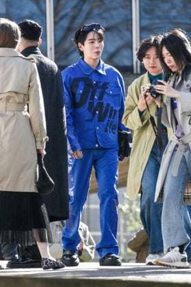Arrivals at the Off White fashion show, at the headquarters of the French Communist Party PCF , Fashion Collection Ready to Wear Fall Winter 2025 2026 at Paris Fashion Week PFW Poompat Iam samang at arrivals at the Off White fashion show, at the headquarters of the French Communist Party PCF , Fashion Collection Ready to Wear Fall Winter 2025 2026 at Paris Fashion Week PFW , in Paris, France, March 6, 2025 Christophe Clovis Bestimage Arrivals at the Off White fashion show, at the headquarters of the French Communist Party PCF , Fashion Collection Ready to Wear Fall Winter 2025 2026 during Paris Fashion Week PFW , in Paris, France, March 6, 2025 Paris France  Copyright: xChristophexClovisx xBestimagexChristophexClovisx xBestimagex