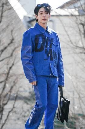 Arrivals at the Off White fashion show, at the headquarters of the French Communist Party PCF , Fashion Collection Ready to Wear Fall Winter 2025 2026 at Paris Fashion Week PFW Poompat Iam samang at arrivals at the Off White fashion show, at the headquarters of the French Communist Party PCF , Fashion Collection Ready to Wear Fall Winter 2025 2026 at Paris Fashion Week PFW , in Paris, France, March 6, 2025 Christophe Clovis Bestimage Arrivals at the Off White fashion show, at the headquarters of the French Communist Party PCF , Fashion Collection Ready to Wear Fall Winter 2025 2026 during Paris Fashion Week PFW , in Paris, France, March 6, 2025 Paris France  Copyright: xChristophexClovisx xBestimagexChristophexClovisx xBestimagex