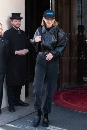 PFW - Gigi Hadid Leaves Her Hotel Gigi Hadid leaves her hotel in Paris, France on March 6, 2025, during Paris Fashion Week. Photo by Florian Poitout ABACAPRESS.COM Paris France  Copyright: xPoitoutxFlorian ABACAx