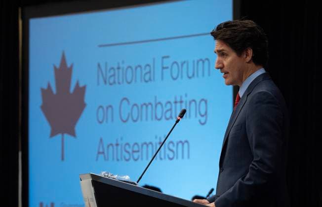 News Themen der Woche KW10 News Bilder des Tages March 6, 2025, Ottawa, On, Canada: Prime Minister Justin Trudeau speaks at the National Forum on Combatting Antisemitism, Thursday, March 6, 2025 in Ottawa. Ottawa Canada  - ZUMAc35_ 20250306_zaf_c35_036 Copyright: xAdrianxWyldx